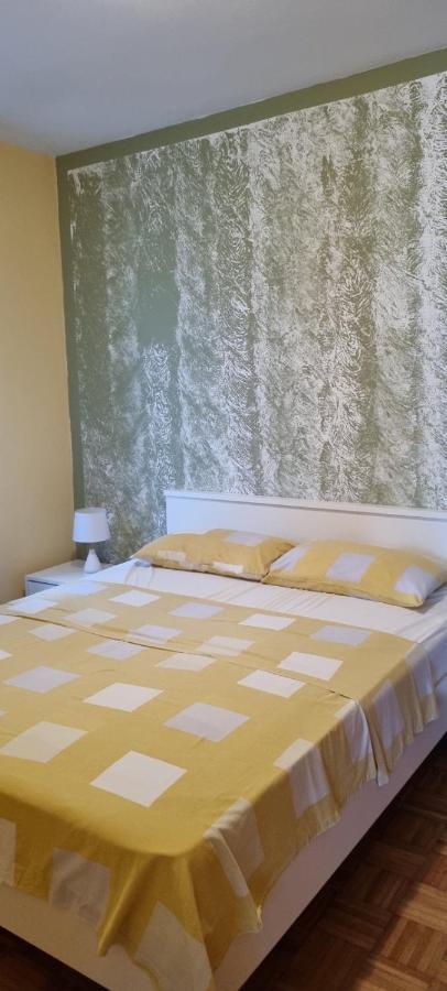 Apartman "Cvita" Drage Exterior photo
